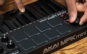AKAI